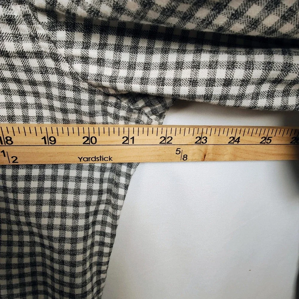 Banana Republic Men's Luxe Flannel Grant Fit Gingham Shirt Grey White Medium